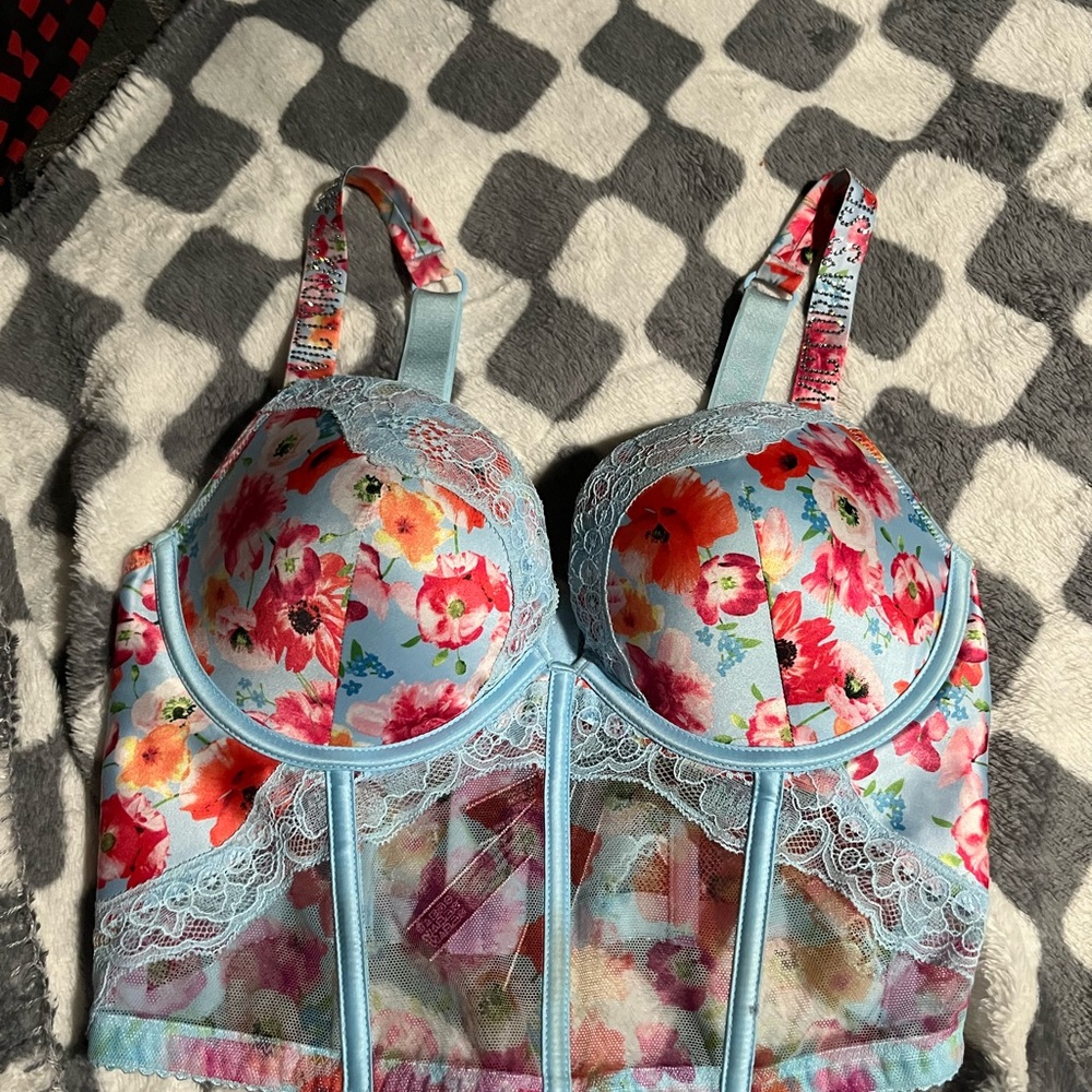 Woman’s corset top
